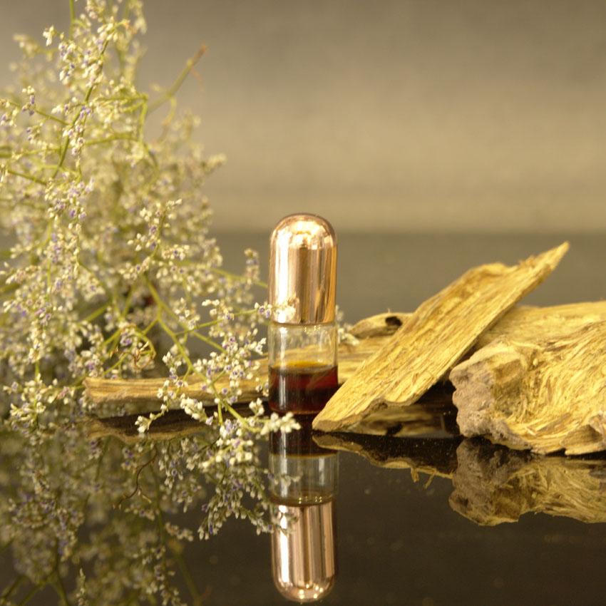  Tinh Dầu Trầm Hương 