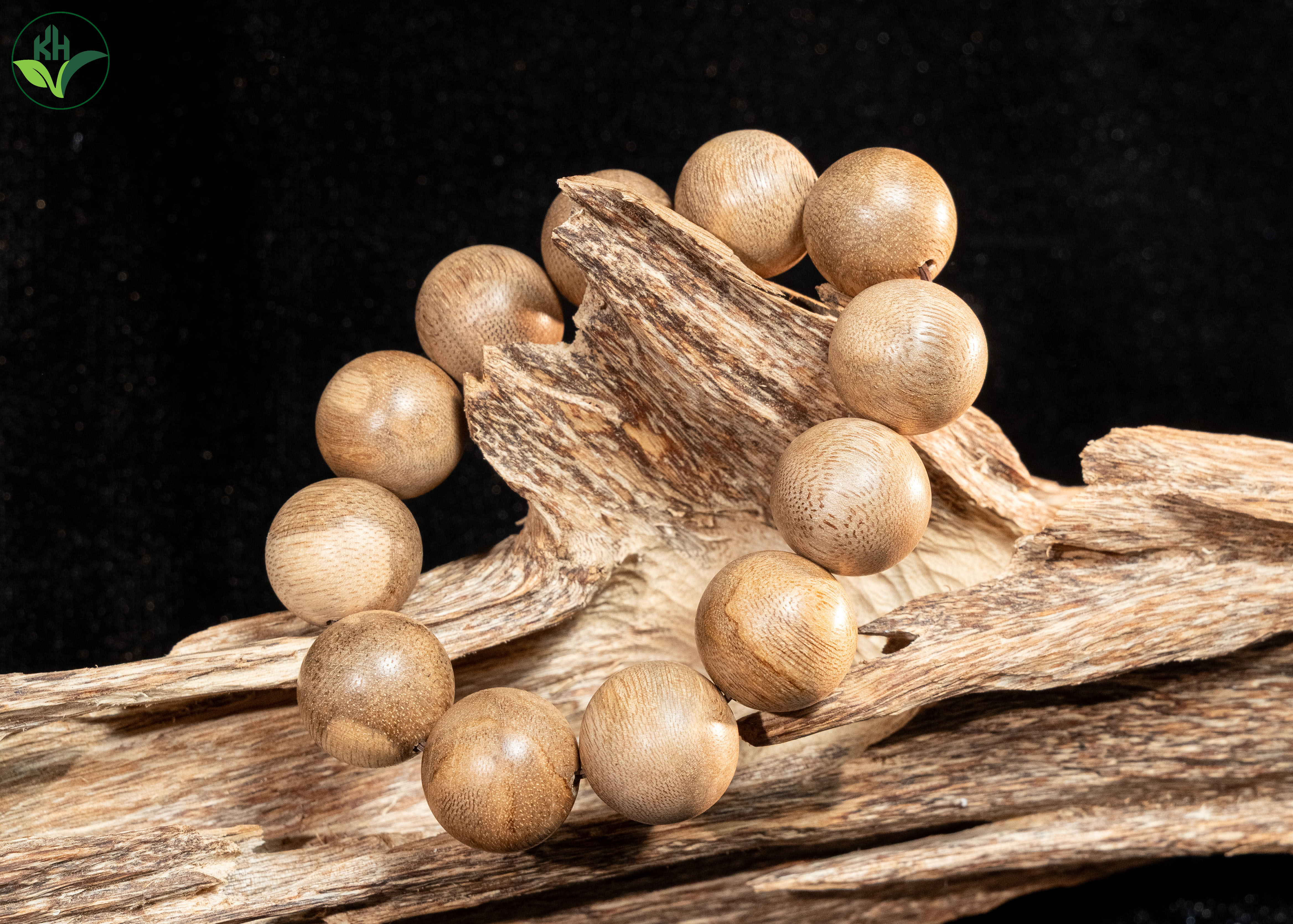 Vòng trầm tóc già (10li)